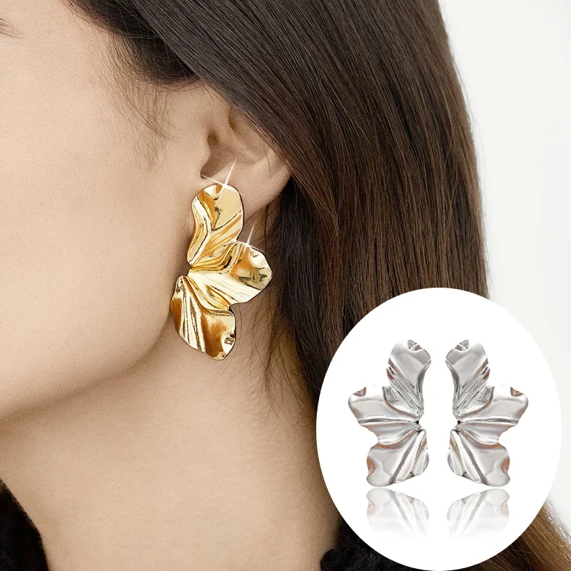 French Retro Style Leaf Earrings, Girl's Party, Exaggerated Metal Earrings, Irregular Petals, Fashionable Glossy Earrings