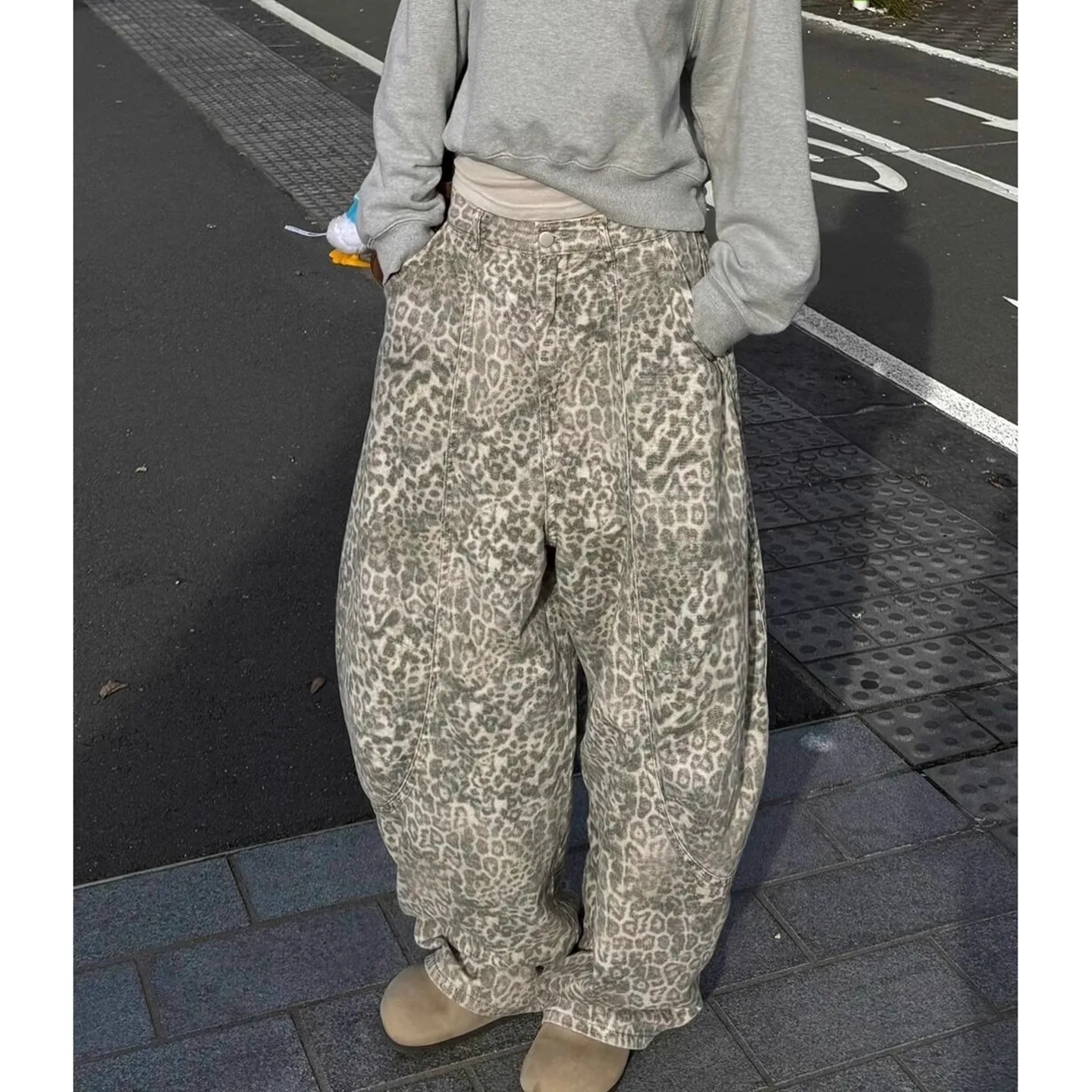 

Y2K женские джинсы с леопардовым принтом в американском стиле ретро с изогнутым ножом и широкими штанинами, летние свободные уличные брюки для пикантных девушек
