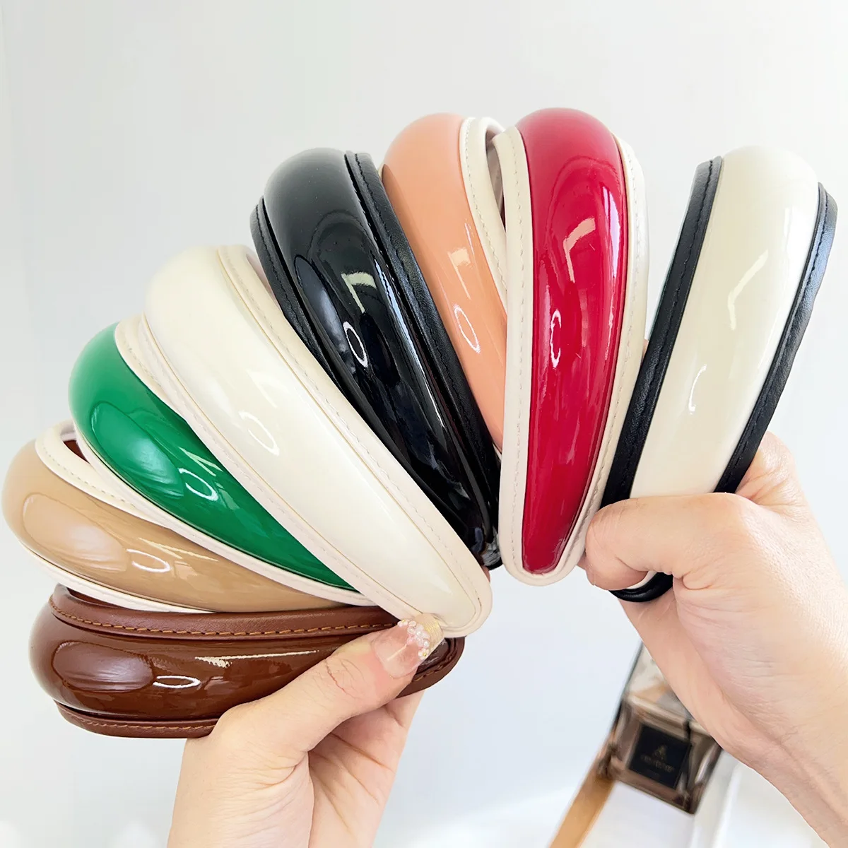 Diadema de esponja de cuero Pu para mujer y niña, accesorios para el cabello para adultos, Jewley