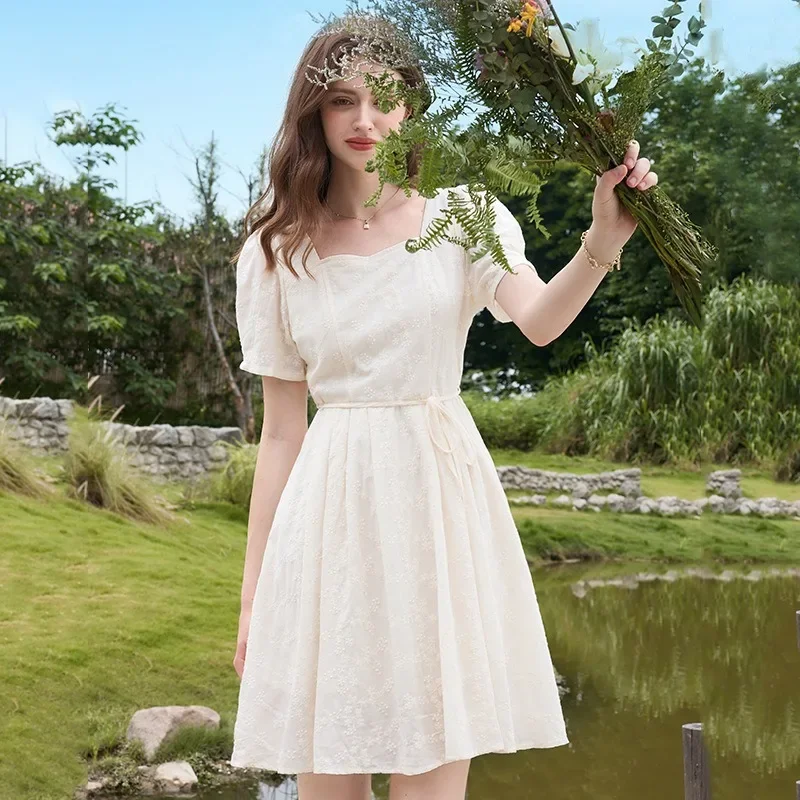 Square Neck Pullover Sweet Girls Dress French Style Gentle Dresses Temperament Fashion Lace-up Embroidered Dress Summer New