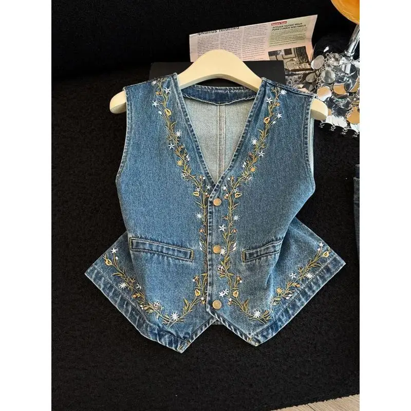 European Retro Heavy Industry Embroidered Denim Vest Women's Spring Summer 2026 New Loose Sleeveless Vest Jeans Waistcoat