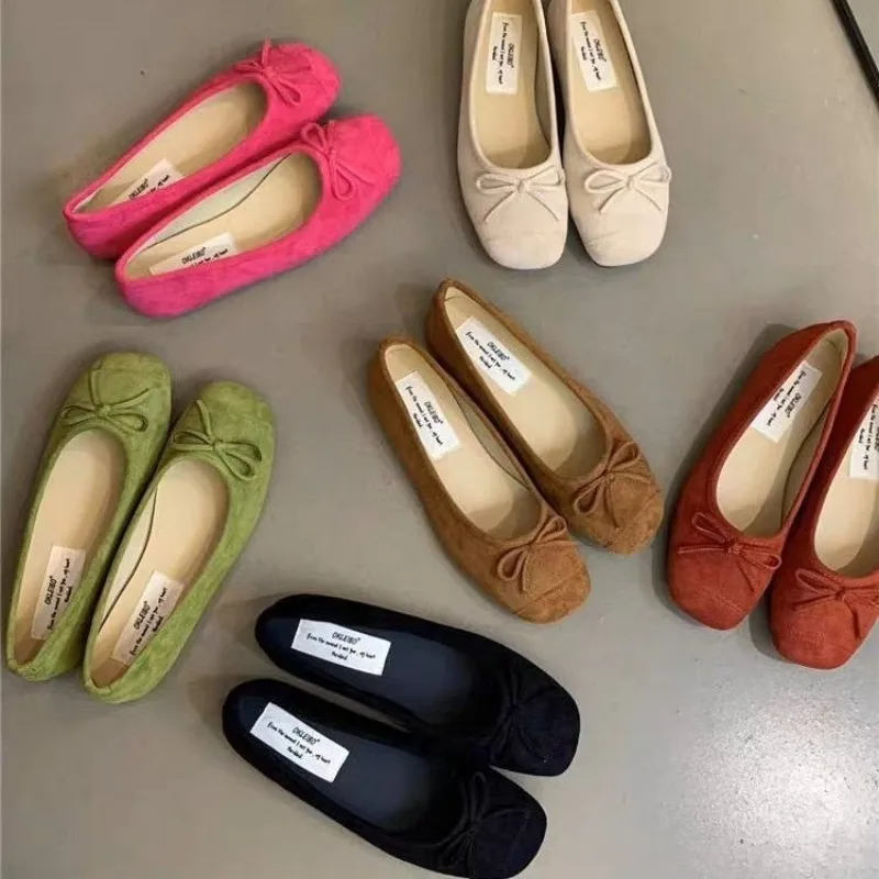 Flat French fairy soft sole single shoes 2024 new round head shallow bow commuter ladle shoes ballet shoes with skirt