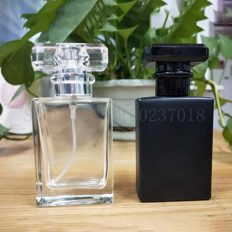 6 قطعة/الوحدة 30 مللي 50 مللي مربع أسود/أبيض/واضح زجاج زجاجة عطر مع غرامة رذاذ السائل رذاذ السفر فراغ زجاجة منفصلة