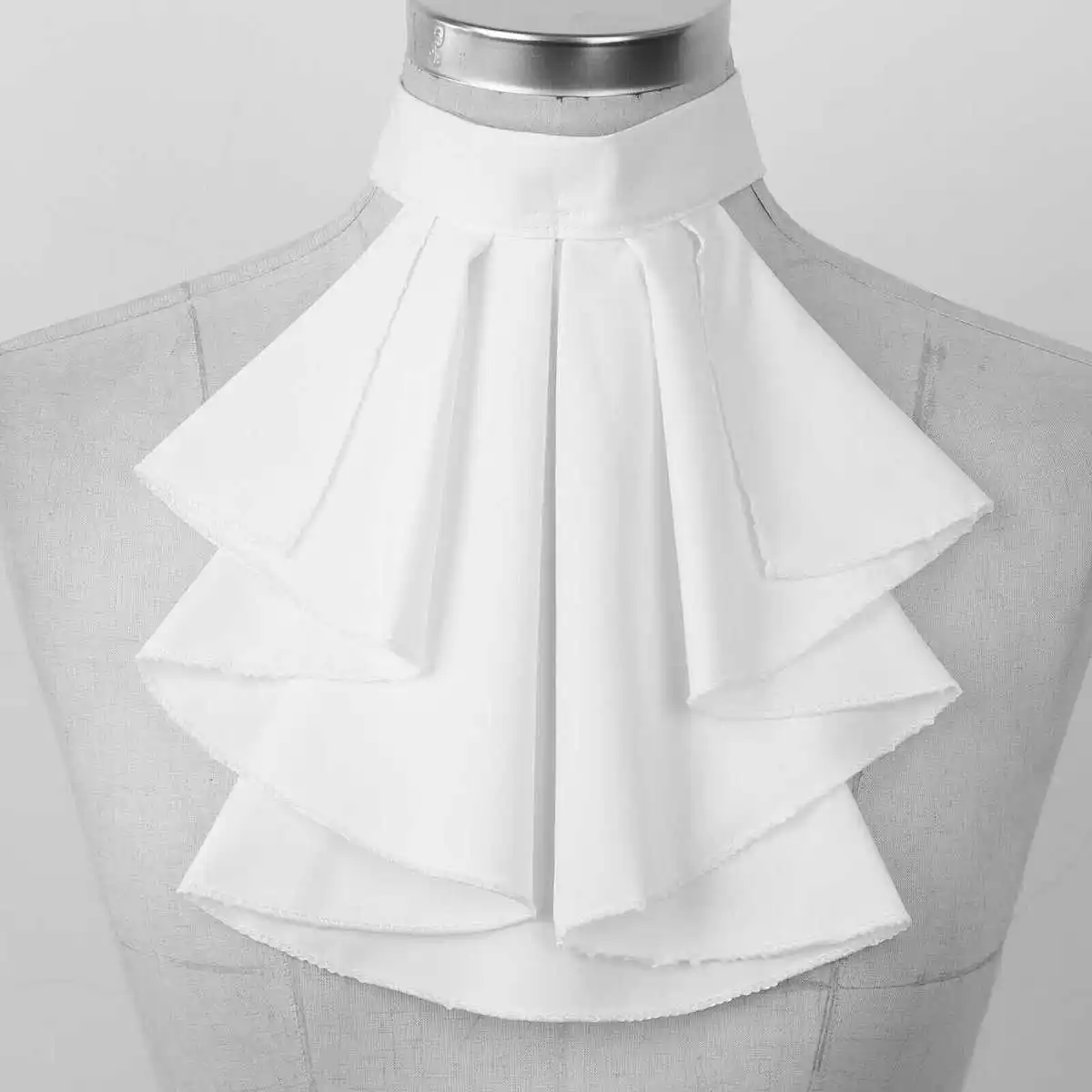 Elegant Victorian Costume Collar Ruffled Jabot Neck Collar for Halloween Parties Cosplay Vampires Costume Collar