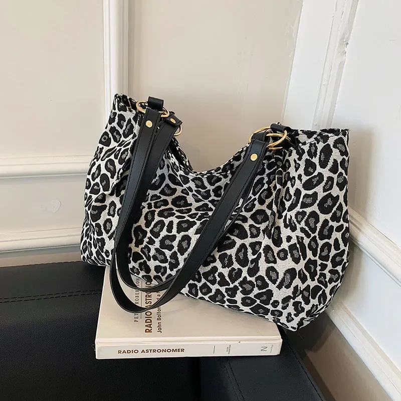 Women Popular Handbags Large Capacity Leopard Shoulder Bags 2023 New Fashion Tote Shopping and Travel Bags Canvas