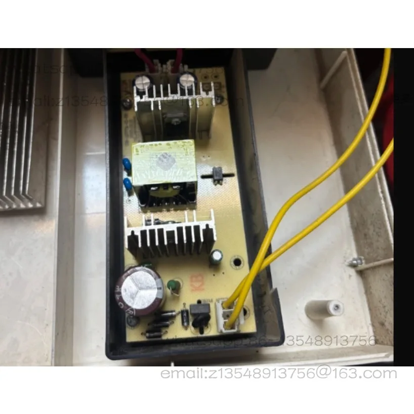 The new 12V7A built-in power board, assembled car mini refrigerator power board 84W supports 3 to 45 liters