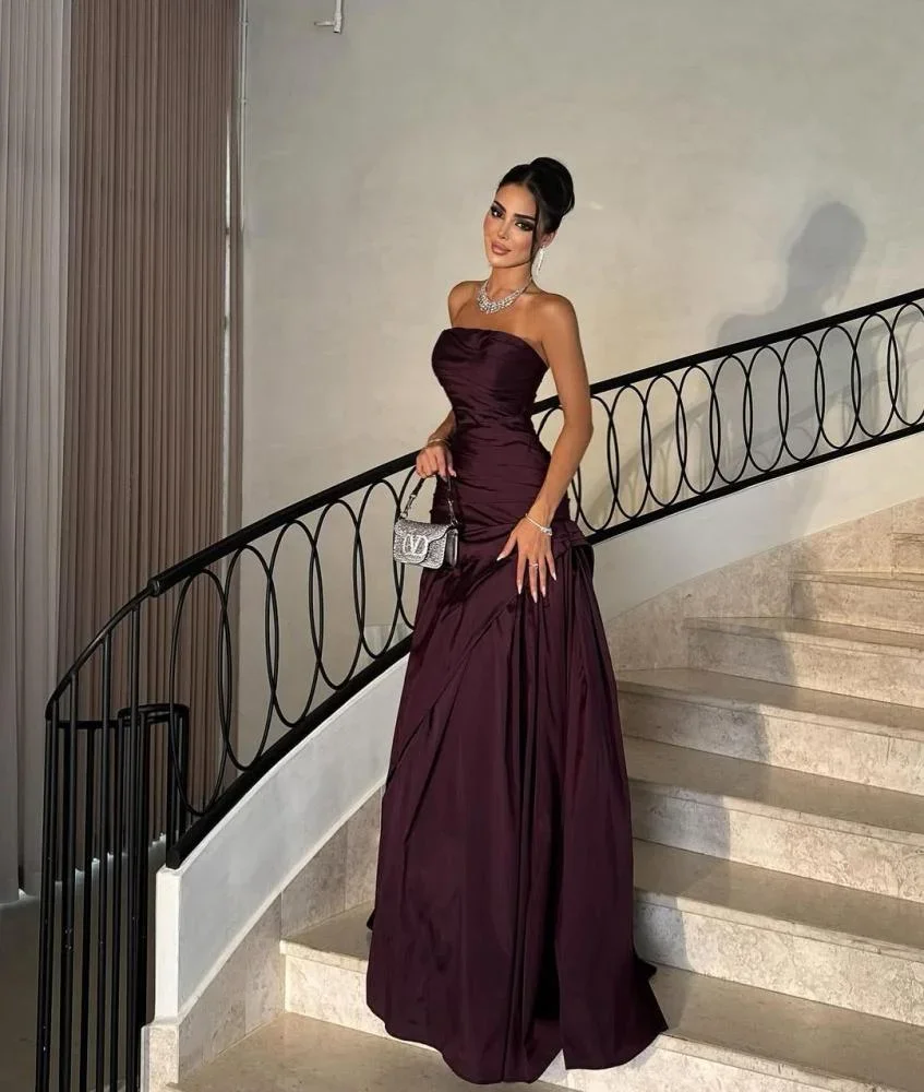 Abiti da sera eleganti da notte araba Abiti da ballo bordeaux Abiti da festa eleganti drappeggiati semplici Abiti da sera personalizzati Saudita