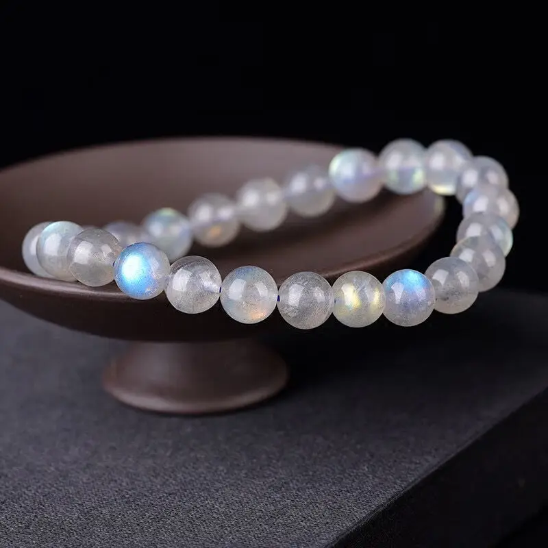 Gray Moonstone Is Simple and Fashionable for Men and Women