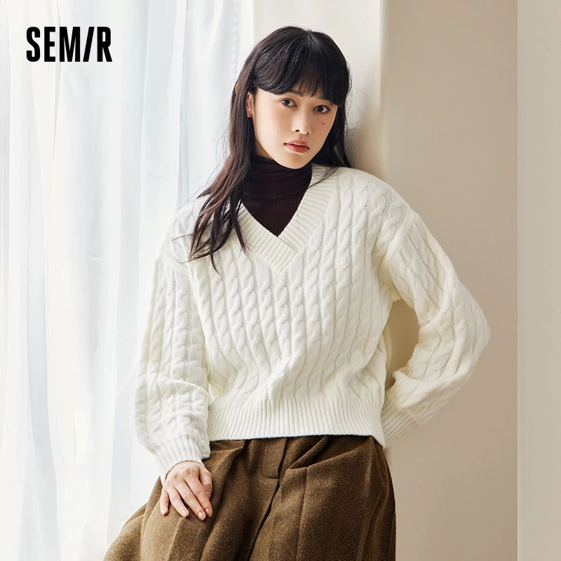 Semir Sweater Women Short Crop V-Neck 2024 Winter New Sweet Gentle Pullover Knitted Sweater