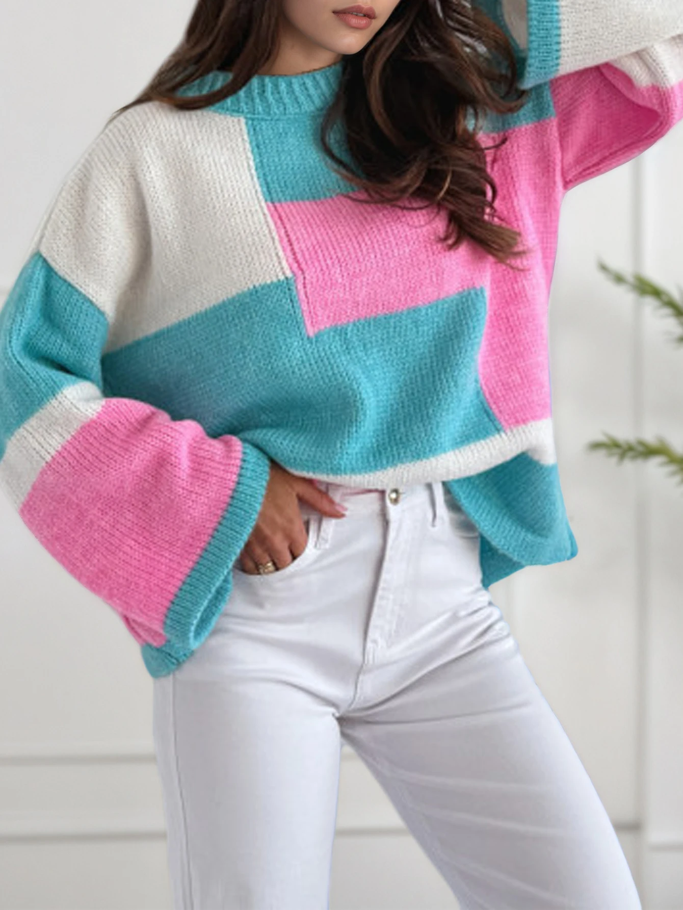 

Женский вязаный свитер с цветными блоками, круглым вырезом и свободным кроем для повседневной носки весной и осенью