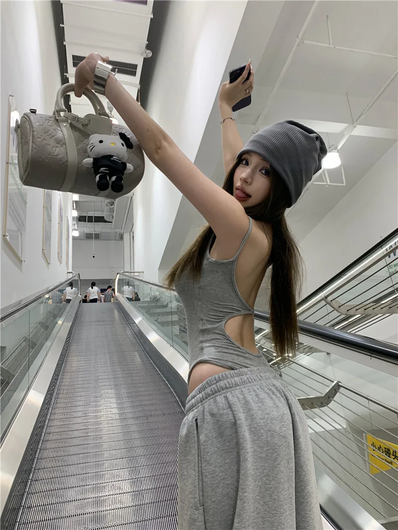 

Girl Suit Backless Suspender Top Jumpsuit Versatile Loose Wide Leg Sports Casual Pants