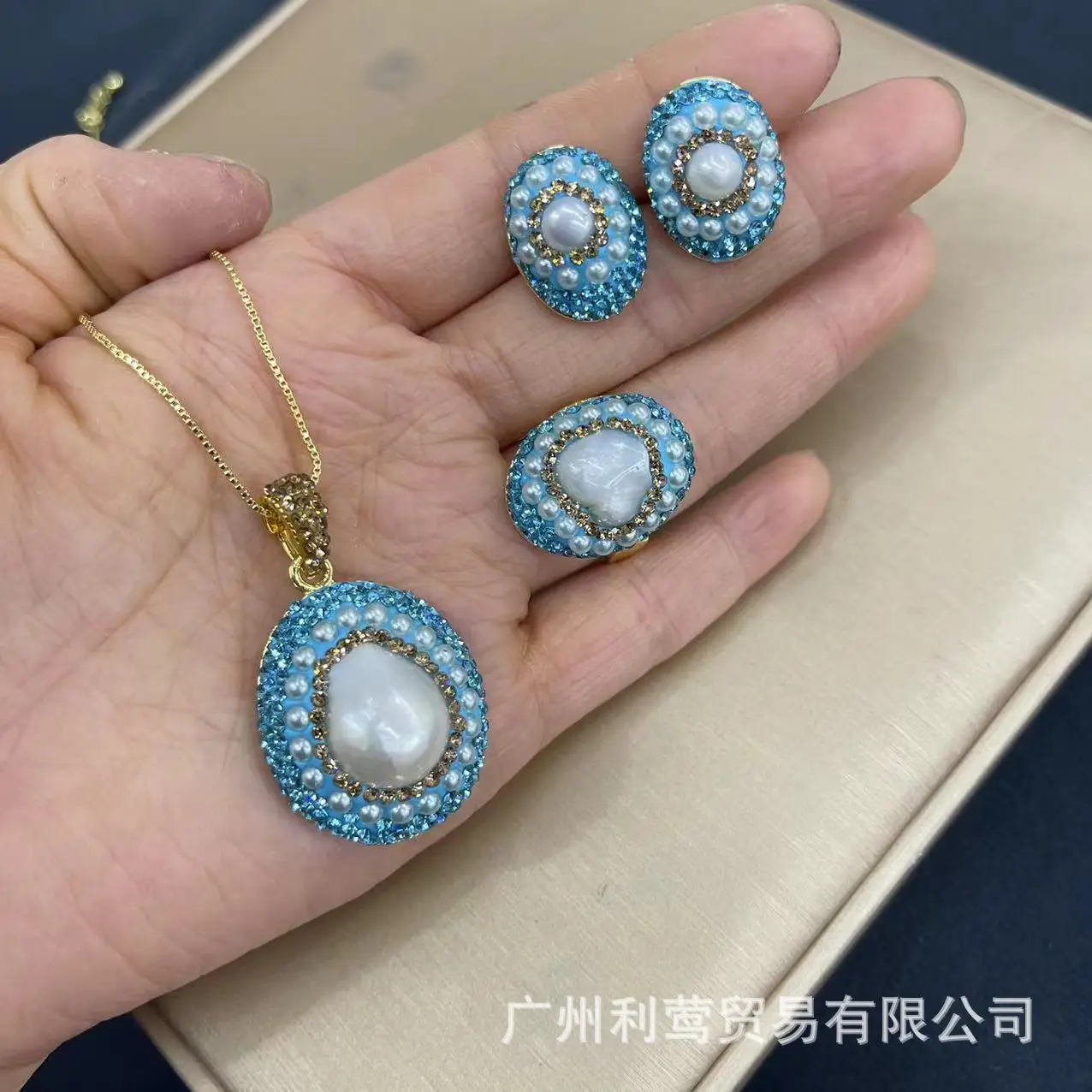 

New pearl clay inlay exquisite export popular jewelry factory direct sales natural stone set necklace earrings rings