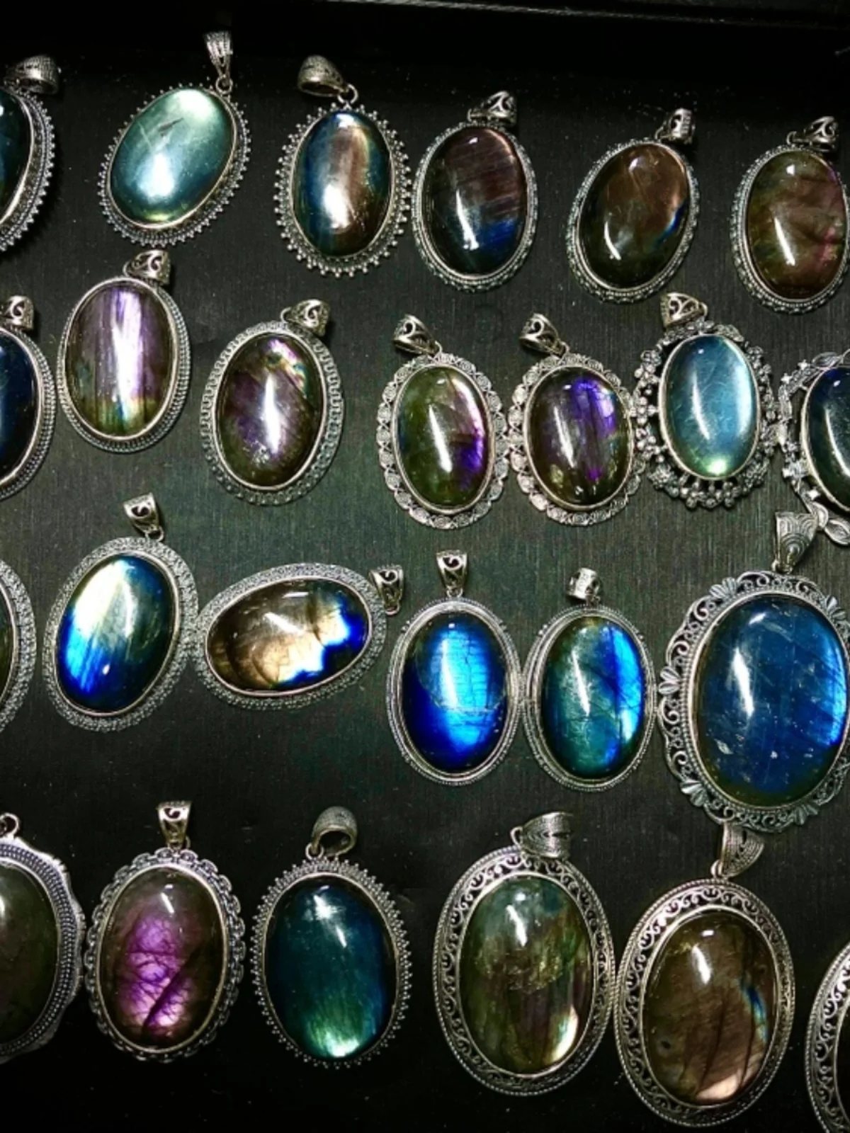 collar-de-plata-925-con-colgante-de-piedra-natural-estilo-vintage-joyeria-Etnica-moderna-y-versatil-marca-world-wind