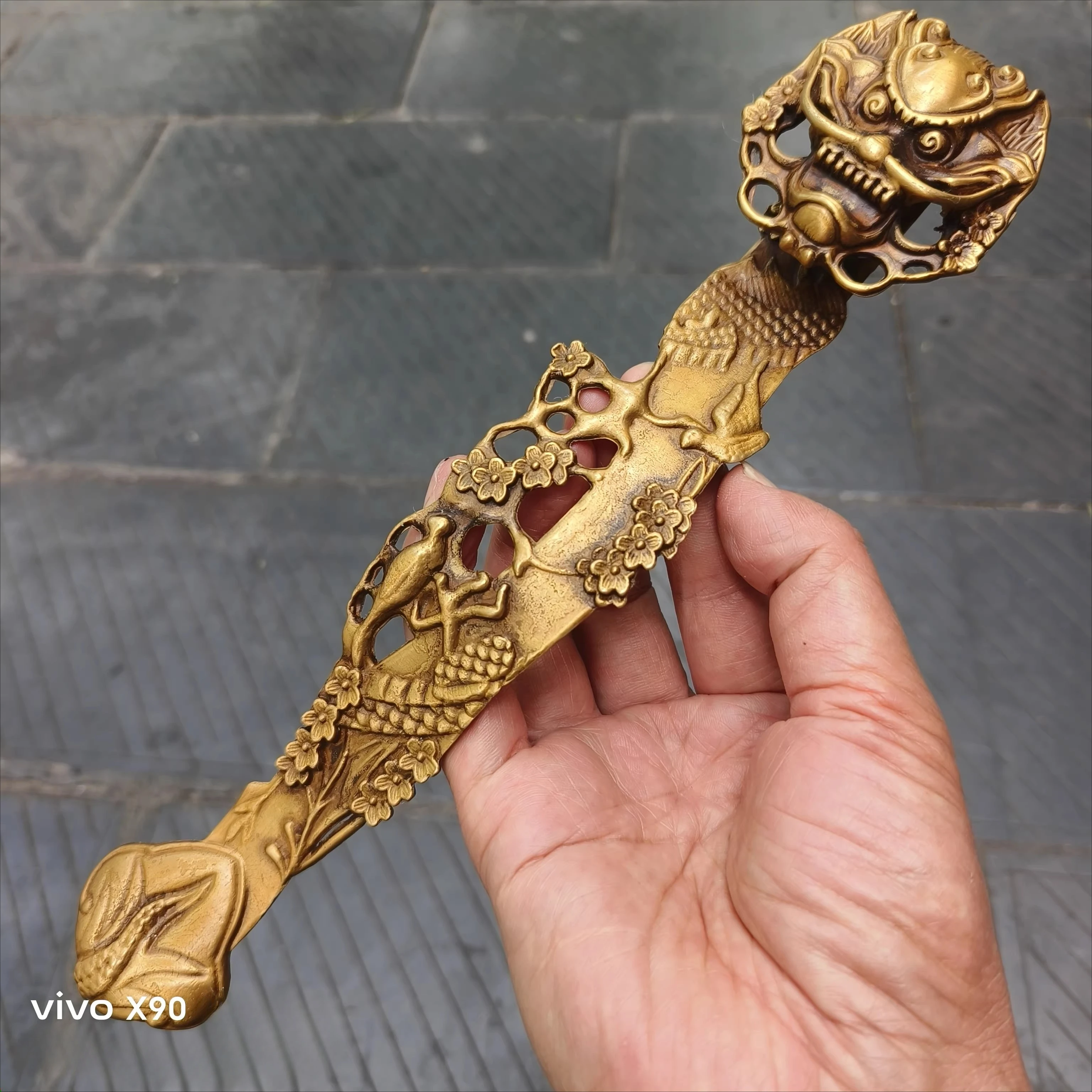 Antique Bronze Collection Dragon Ruyi Lingzhi Ornament Large Lucky Town House Auspicious Transport Ornament