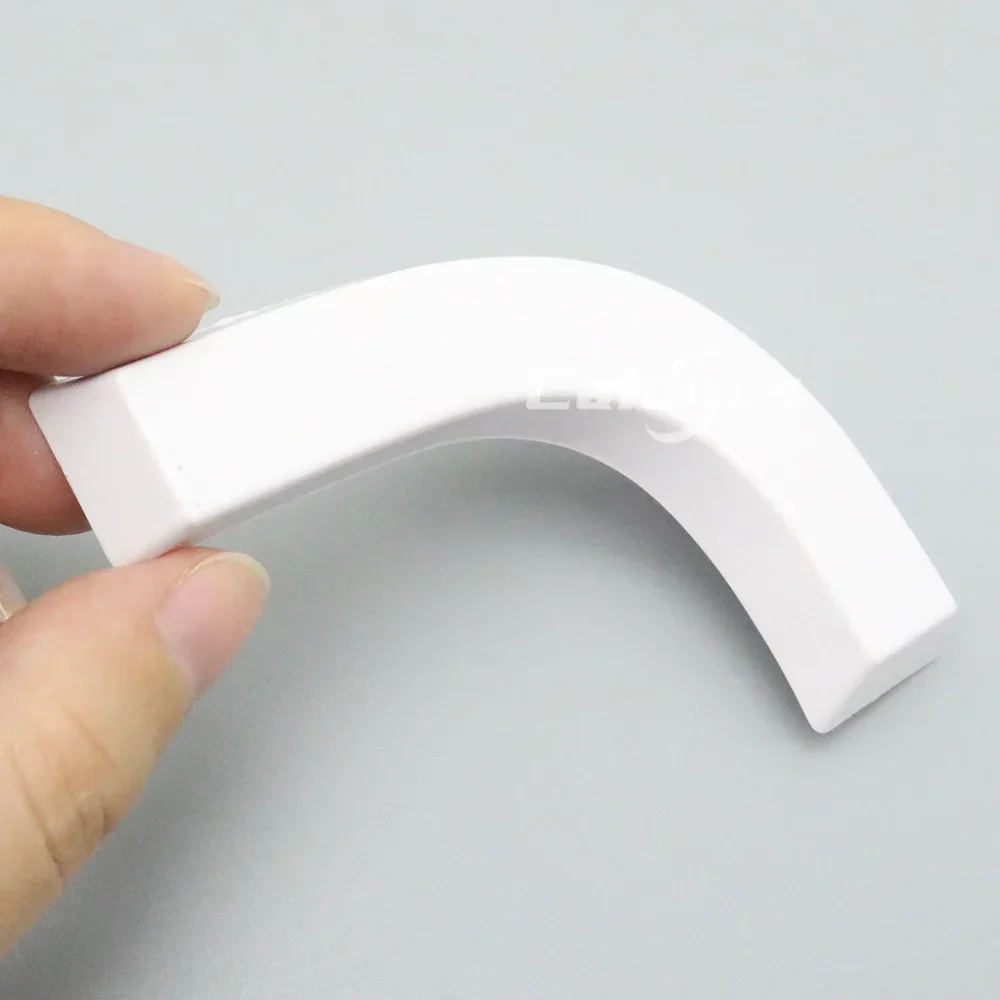 Picture 7: Front Fog Light Frame Trim Surround Bezel Decorative Styling Moulding Strip For Geely Geometry E 2022 2023 2024