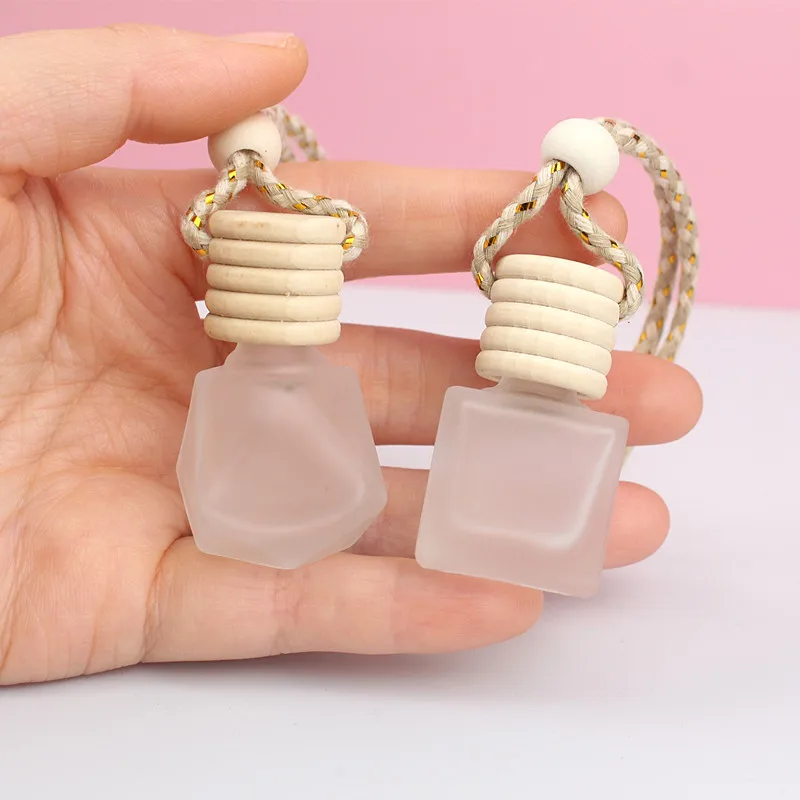 100pcs Car Fragrance Pendent Frosted Bottle Perfume Diffuser Automotive Aromatherapy Decoration Car Hanging Glass Bottle