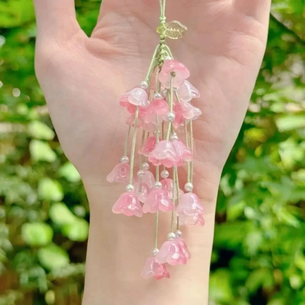 Good Luck Bell Key Chain Bag Pendant, Lily Valley Wind Chimes Pink White Gradual Change Green Mobile Phone Hanging Decorations
