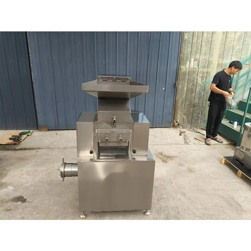 Industrial Stainless Steel Bone Crusher & Meat Mincer with Engine & Motor 500kg/h Capacity for Dog Food