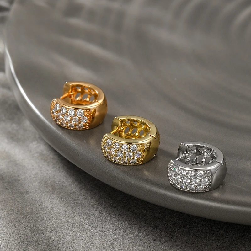 

Dawn's Jewel Simple Niche Light Luxury Zircon Geometric Earrings Ear Clips Copper Alloy Temperament