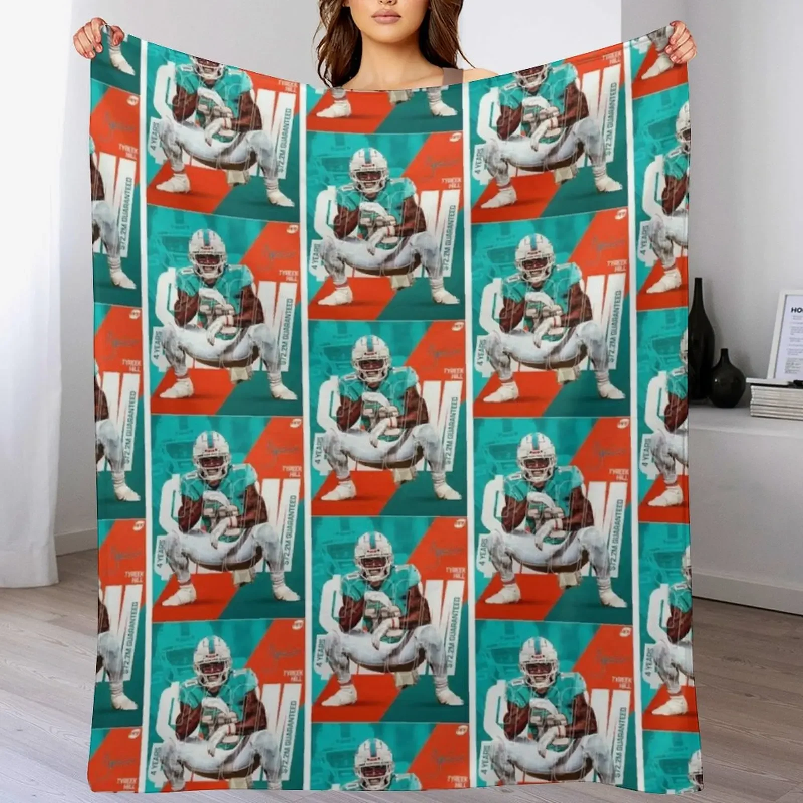 Tyreek Hill Dolphins Throw Blanket