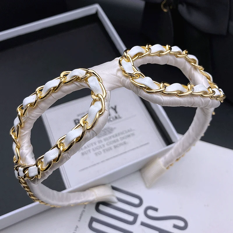 

Легкая роскошная белая повязка для волос для женщин, модный повседневный аксессуар для прически, ободок для волос с высокой степенью фиксации