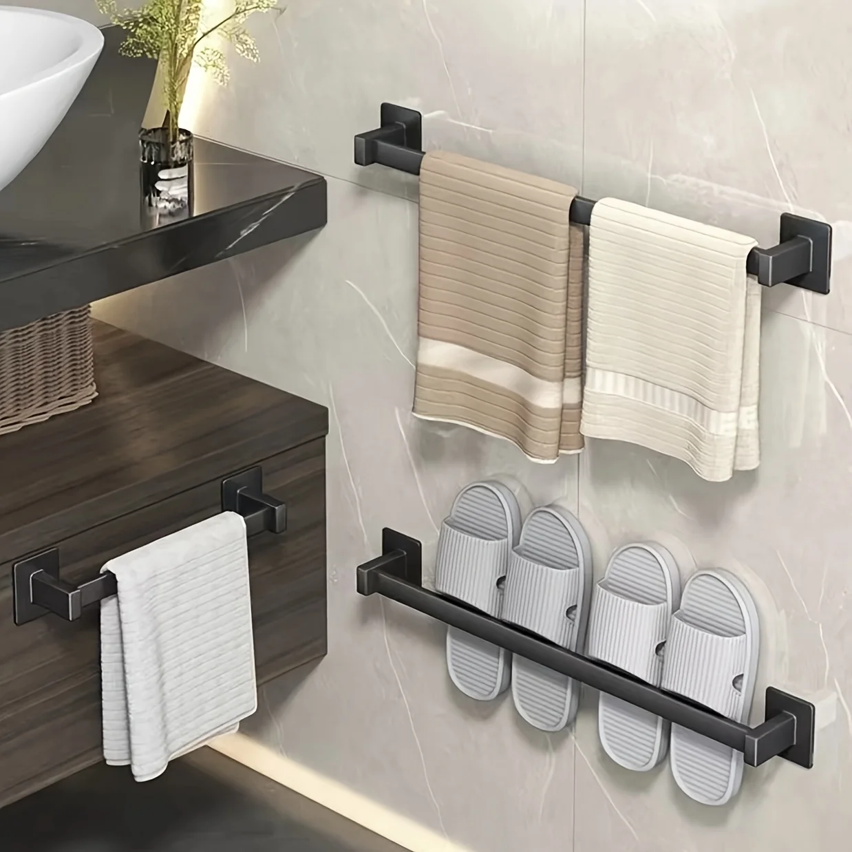 Suitable for Towels and Face Cloths, Black No-Drill Wall-Mounted Towel Rack, Strong Load Capacity Support Bracket, Space-Saving