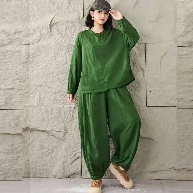 خريف موضة جديدة قطعتين مجموعات ملابس نسائية 2025 جديد الصلبة بلوزات فضفاضة الرجعية النمط الغربي سراويلي حريمي مجموعة