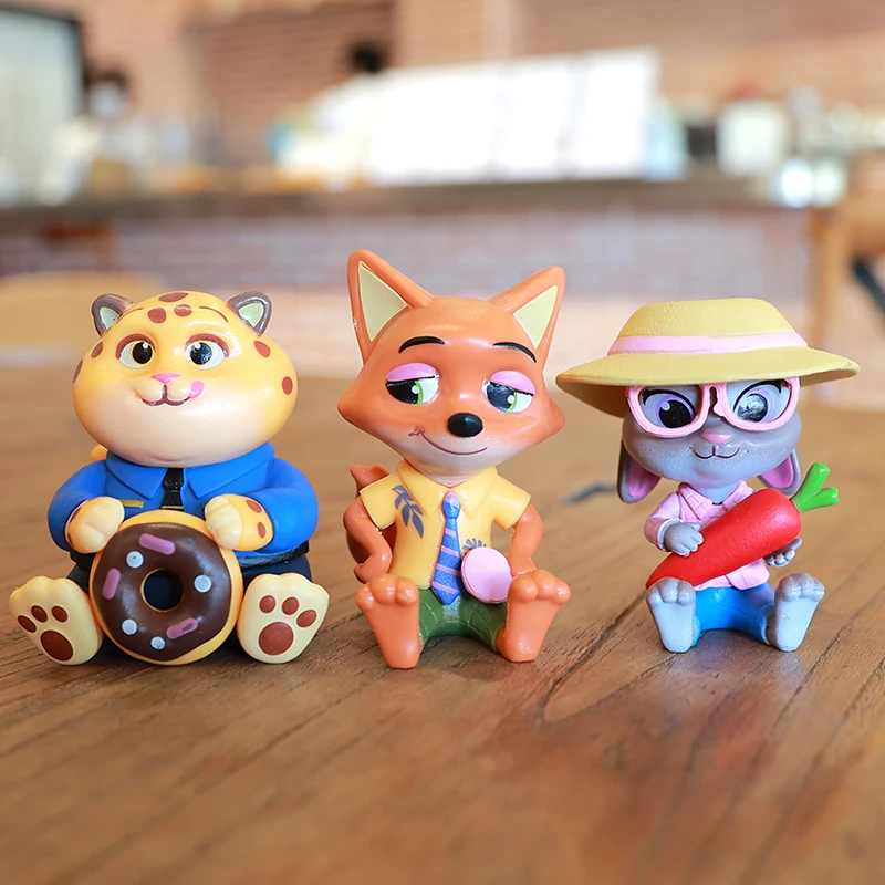 شخصيات شخصيات ديزني زوتوبيا، مجموعة جودي هوبز ونيك وايلد، نماذج تزيين الكيك، تمثال كلاهاوسر، مجموعة ديكور رسمية #4