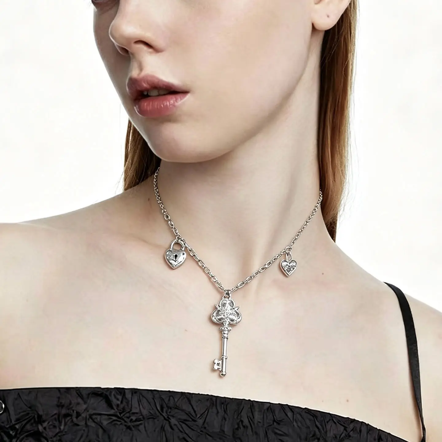 

Fashion Cute Heart's Only Door Key Necklace Personalized Vintage Love Smart Star Girl Clavicle Pendant Charm Party Banquet Gift