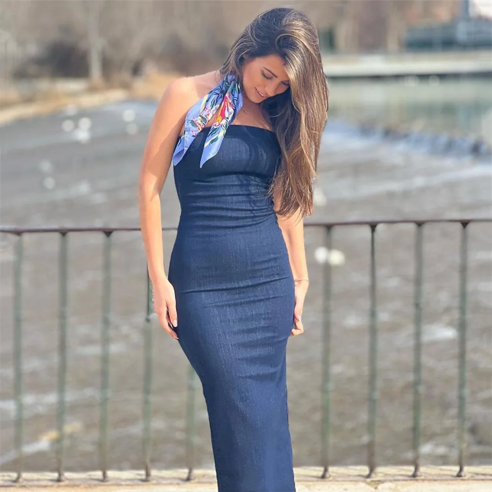 おしゃれなレディースカジュアル快適デニムスカート、流行の婦人服