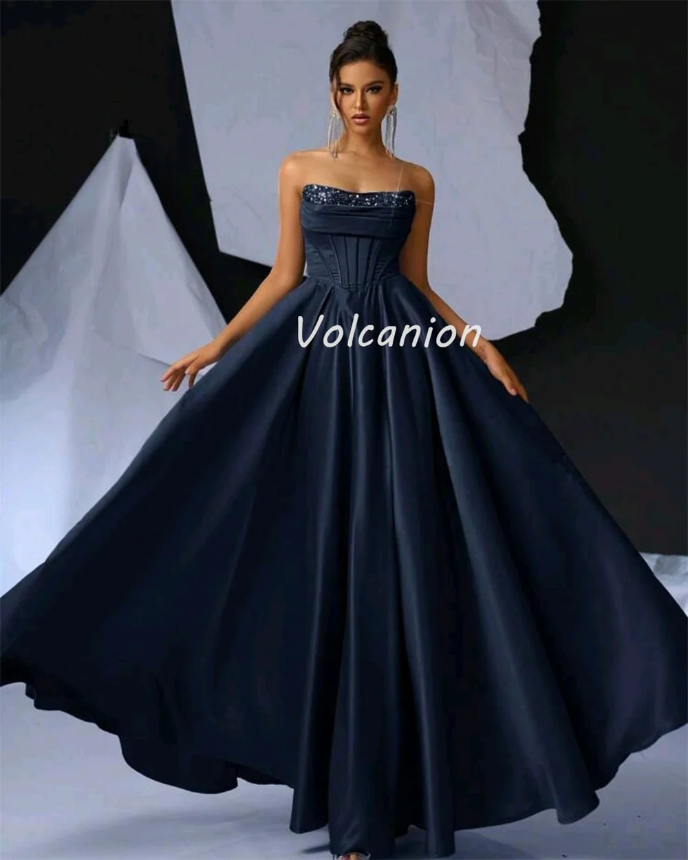 Customized High Quality Exquisite Charmeuse Sequined Pleat A-line Strapless Long Dresses Bespoke Occasion Dresses Fashion Sexy