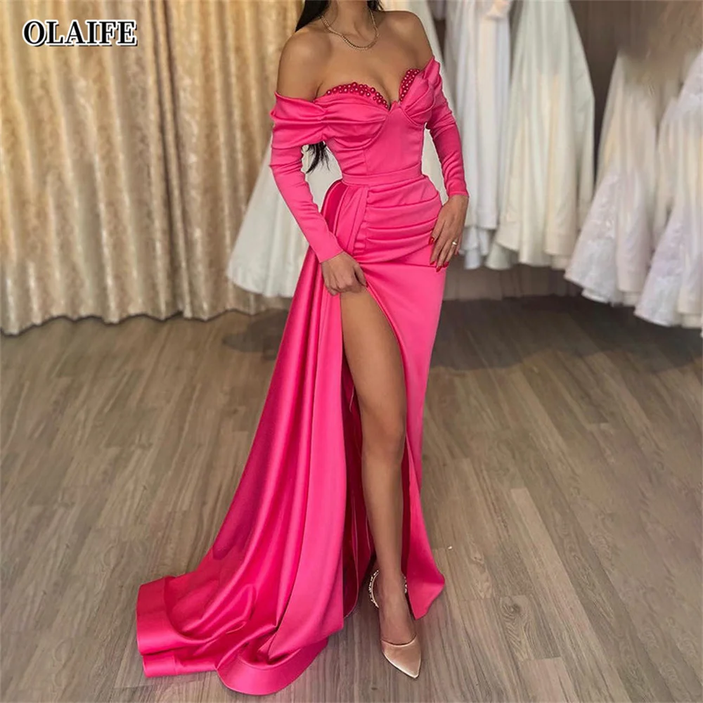 فساتين بطول الكلمة بطول الكلمة مع الديكور الجانب الانقسام ، عمود غمد ، ومناسبة للحفلات