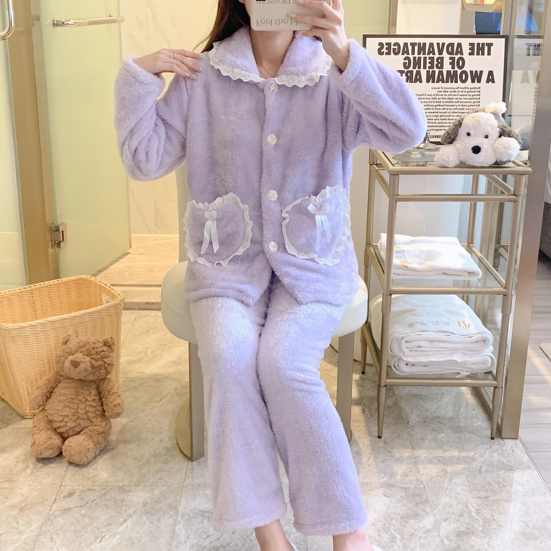 Winter thick pajamas women's plush warm Korean version loose coral fleece home ladies home clothes cardigan button flannel suit