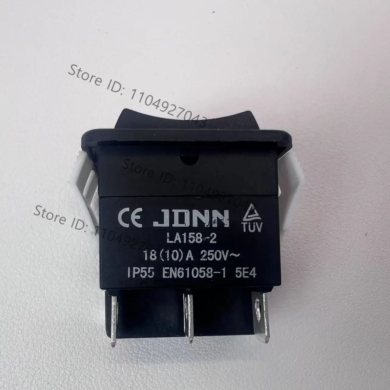 LA158-2 Dual Reset Switch, Boat Shaped Switch 18A 250V 6-pin