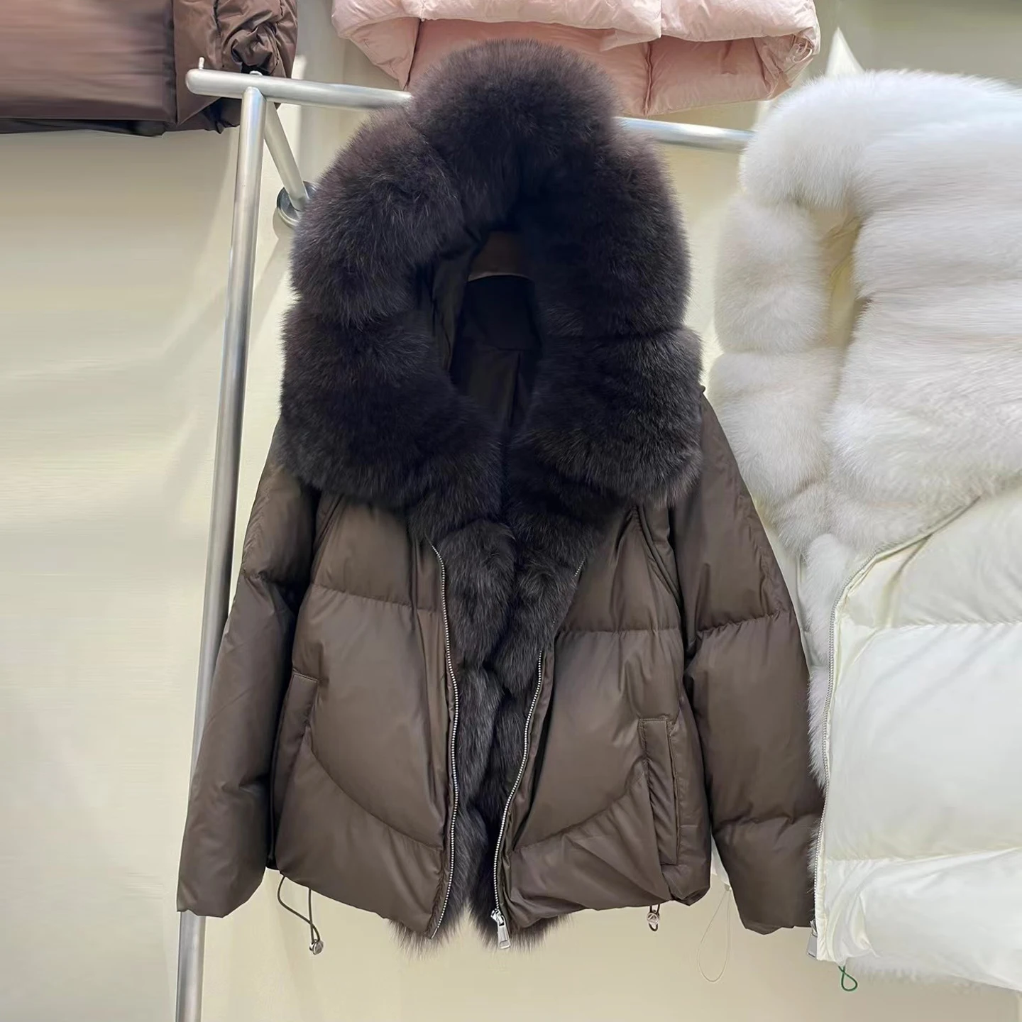 

Winter 2025 Women's ort Puffer Jaet Fur Collar White Goose down Coat Casual Loose Fit High Faion Cold Proof