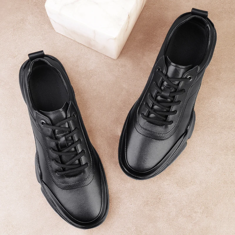 

Autumn Men Thick Soled Perforated Casual Shoes Soft Comfortable Exquisite Breathable Fashionable Suitable for Men To Wear