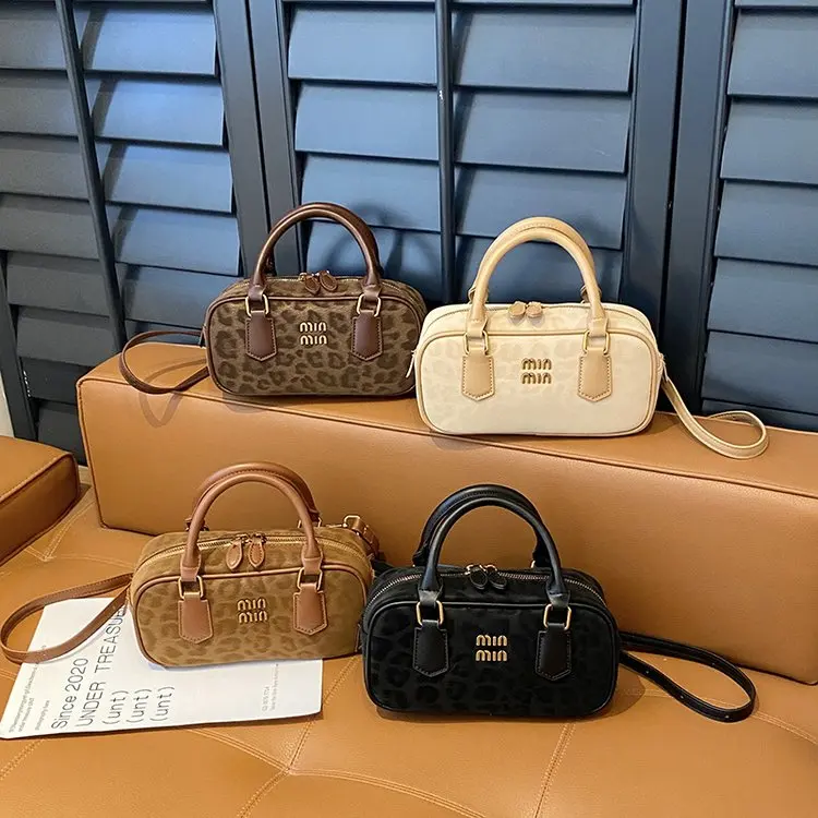 

Stylish Clutch Mini Casual Simple Vintage Fashionable Diaper Bag For Women Crossbody Handbag Luxury With Elegant Hardware