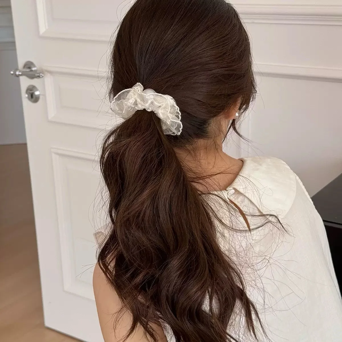 High-Grade Pearl Milky White Embroidered Lace Pleated Hair Rope Hair Accessories For Women