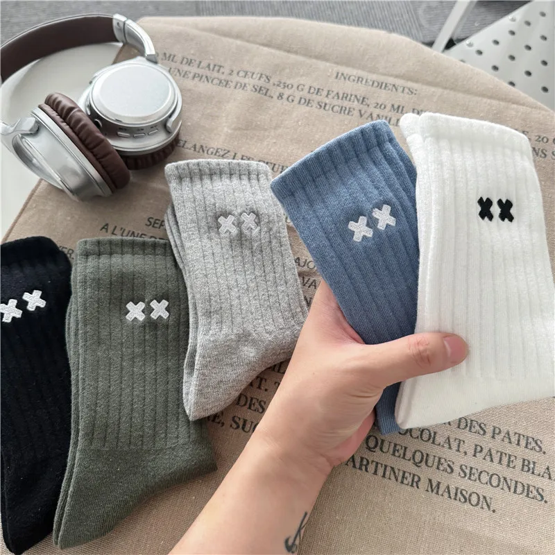 5 pairs of men's solid color embroidered mid tube cotton socks sweat absorbing casual simple comfortable versatile men's socks