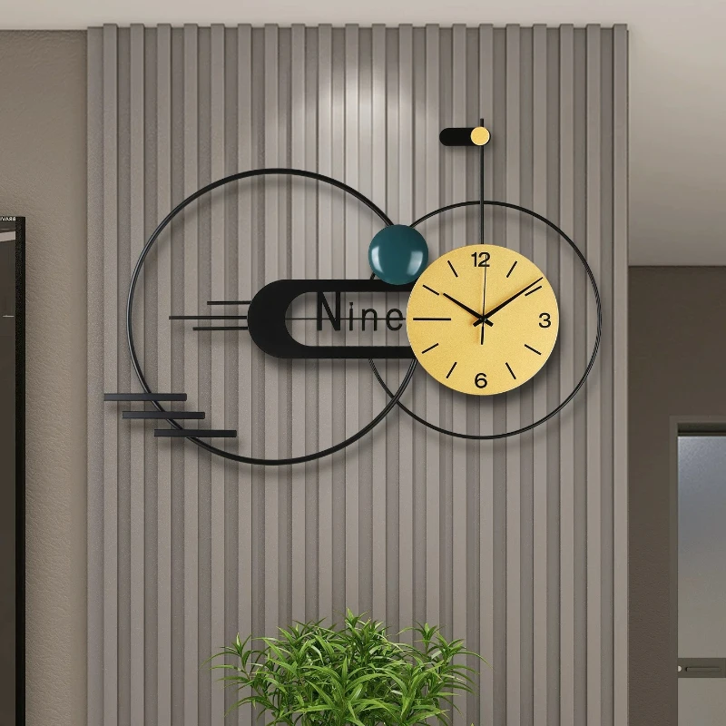 Modern Design Wall Clock Living Room Wall Decor Mute Clocks Restaurant Quartz Clock Abstract Room Decoration Metal Wall Watch