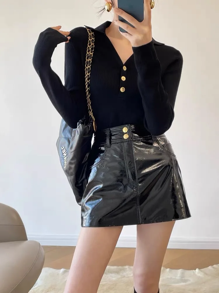 

Модная женская мода 2025 года, короткая юбка из натуральной овчины с карманами, трапециевидной формы, сексуальная мини-серебристая однотонная южнокорейская мода с высокой талией