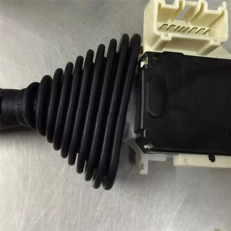 

Portable Forklift Spare Parts Direction Switch Joystick Used For TOYOTA 7FB10-35, 7FBE10-18 With 57462-10920-71,57462-10921-71