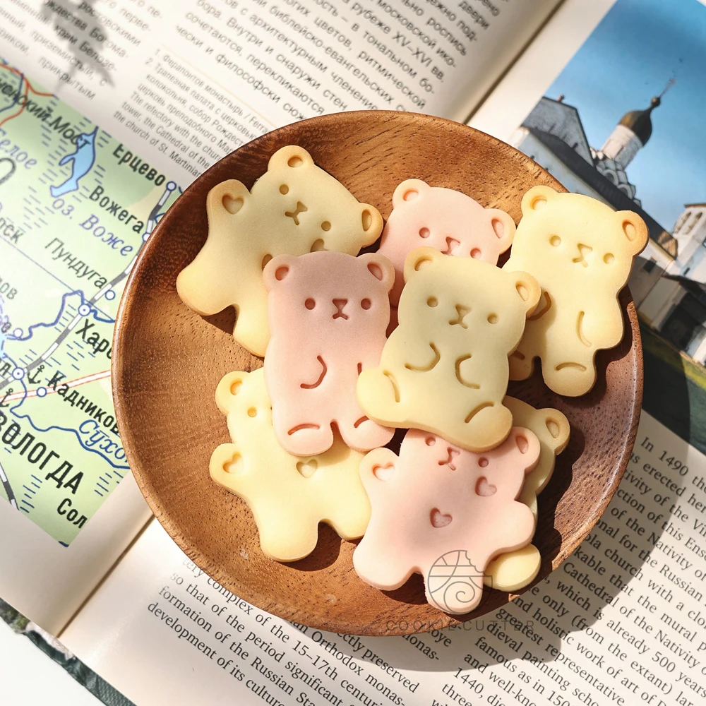 3Pcs/Set Valentine\'s Day 3D Biscuit Mold Children\'s Day Cartoon Bear Pattern Animal Shape Frosting Cookie Cutter Baking Tool