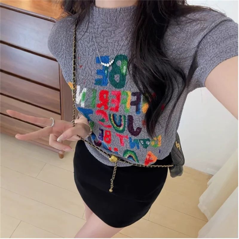 

Miyake плиссированная футболка с нерегулярным принтом, складные топы, женские летние новые возрастные свободные плиссированные рубашки с круглым вырезом и короткими рукавами, женская