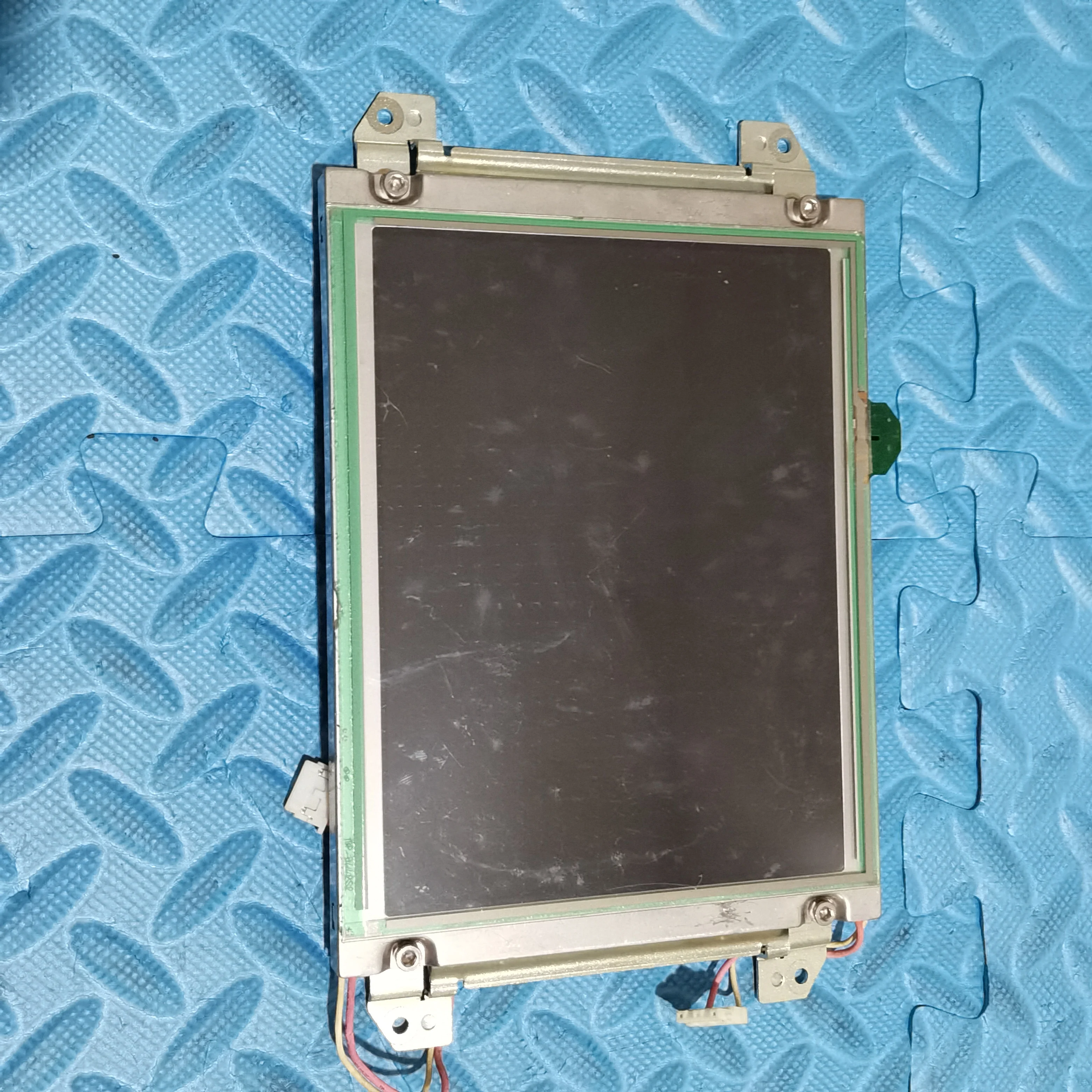 

A-1141-02 LCD display screen