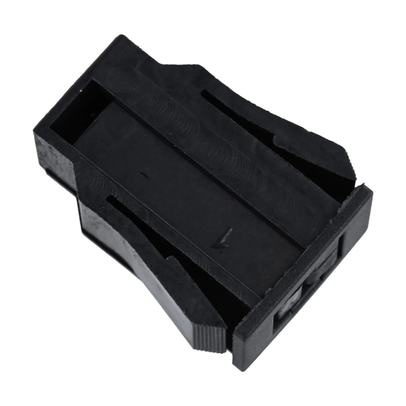 Car Instrument Storage Compartment Lock Catch Clip 1545547 For Ford For Focus For MK2 2005-11 Dashboard Storage Box Lock ﻿