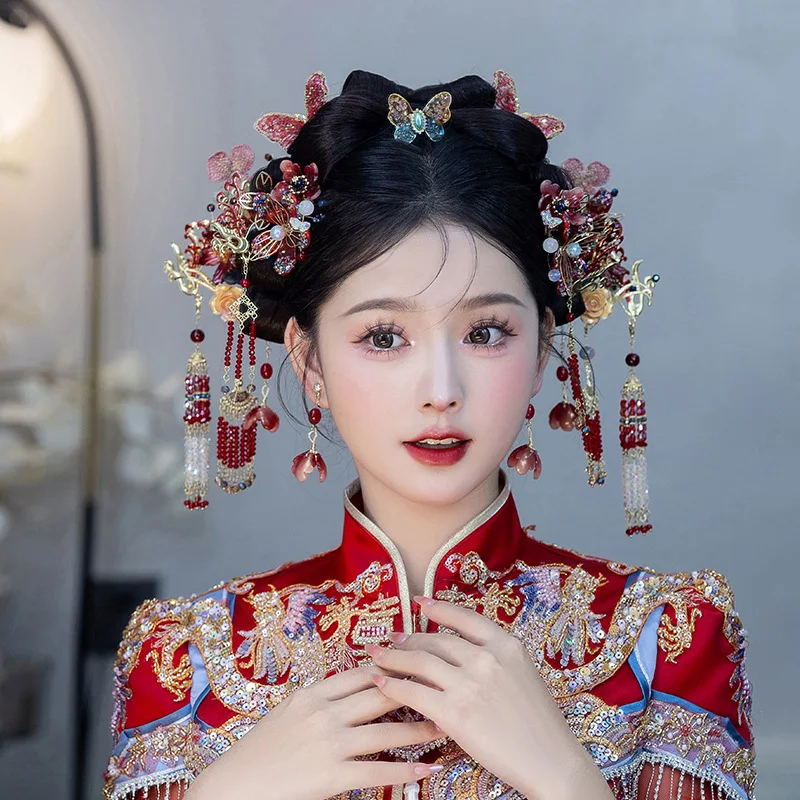 الأحمر Xiuhe غطاء الرأس 2025 جديد عالي الجودة أنيق الحد من العمر الزفاف الصيني Hanfu وثوب الزفاف إكسسوارات الشعر