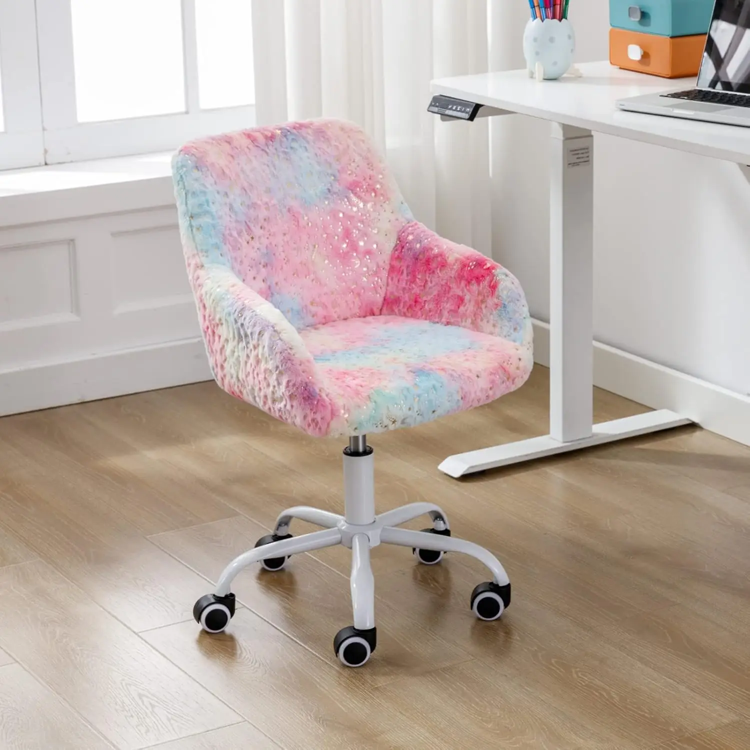 

Swivel Kids Chair With Wheels, Adjustable Kids Desk Chair With Armrest And Back, Cute Faux Fur Kids Study Chairs For Boys And