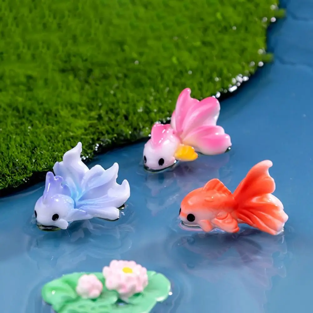 Cute Decorative Gold Fish Micro Landscape Simulation Resin Gold Fish Ornaments Cartoon Gold Fish Figurine Fish Tank