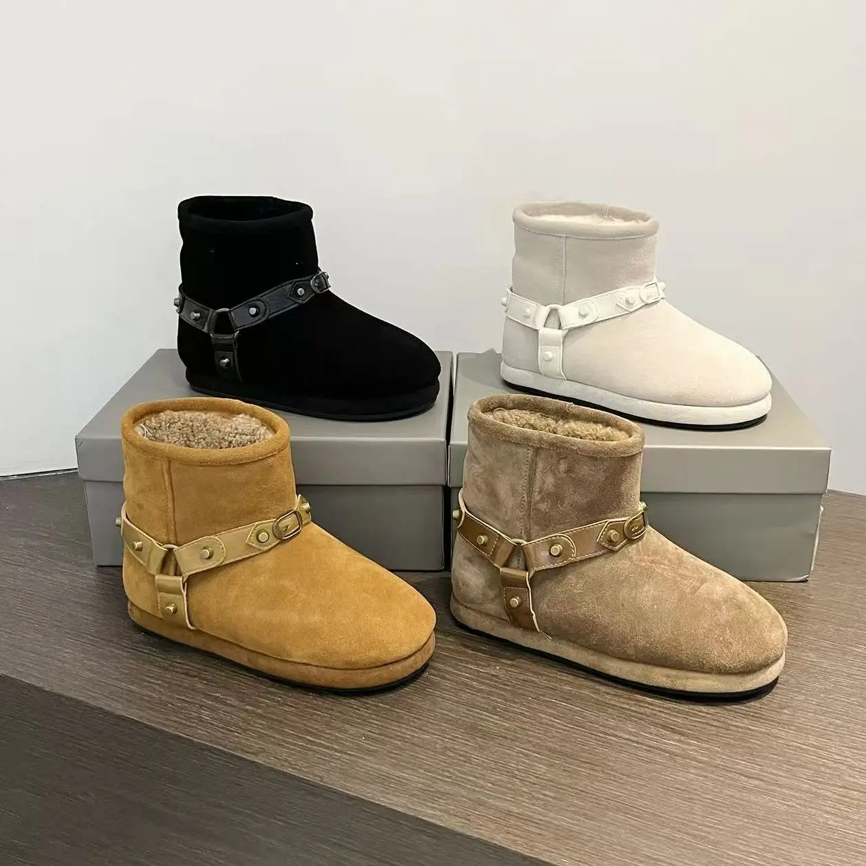 Winter Adult Rivet Short Boots Women's Autumn Winter Skiing Fur Integrated Belt Buckle Warm Boots Thick Sole Plush Snow Boots
